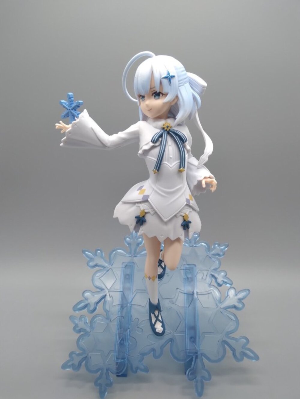 Private Tutor to the Duke's Daughter - Tina Howard - Luminasta figure